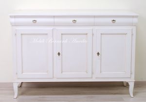 Classic style wooden sideboard with 3 doors and 3 drawers in antique white finish